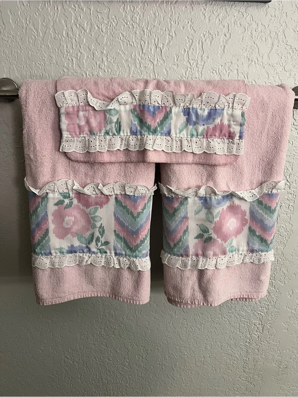 Vintage Lady Pepperell Celebration Pink Cottagecore Towel Set